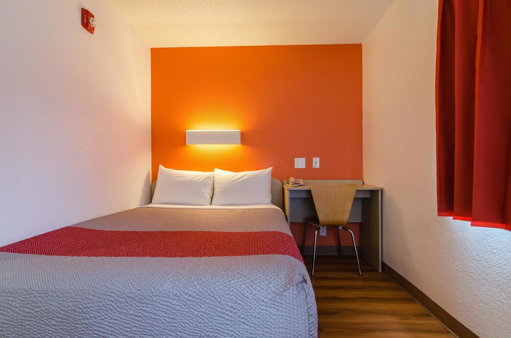 Motel6 North Platte NE East - photo 14