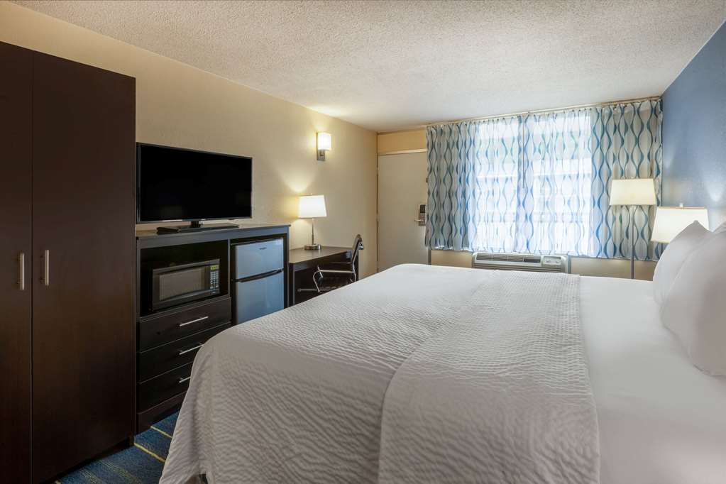 Days Inn by Wyndham Charles Town Harpers Ferry - photo 27