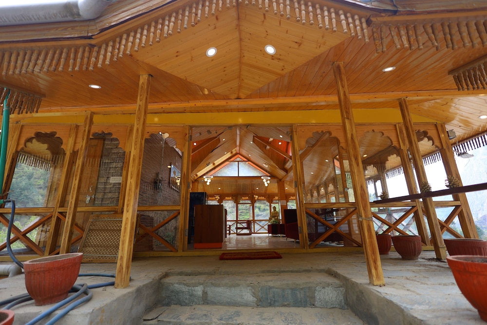 Tirthan Village Resort in Banjar, India