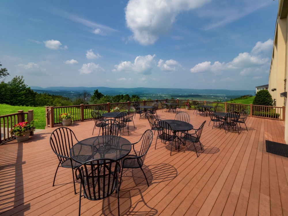 Hampton Inn Hazleton - photo 40