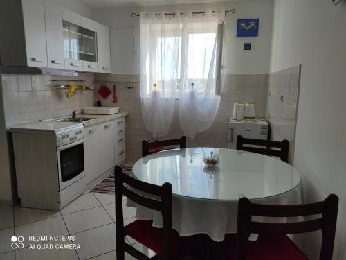 Ivana — 4-Star Luxury Hotel in Sibenik, Croatia