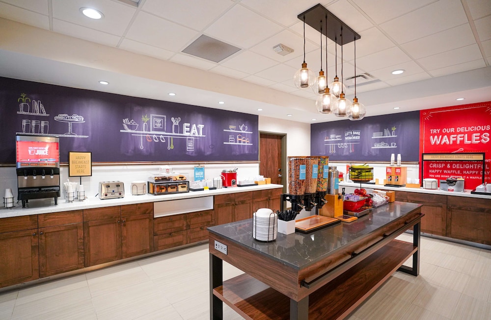 Hampton Inn Colorado Springs I 25 Central - photo 26