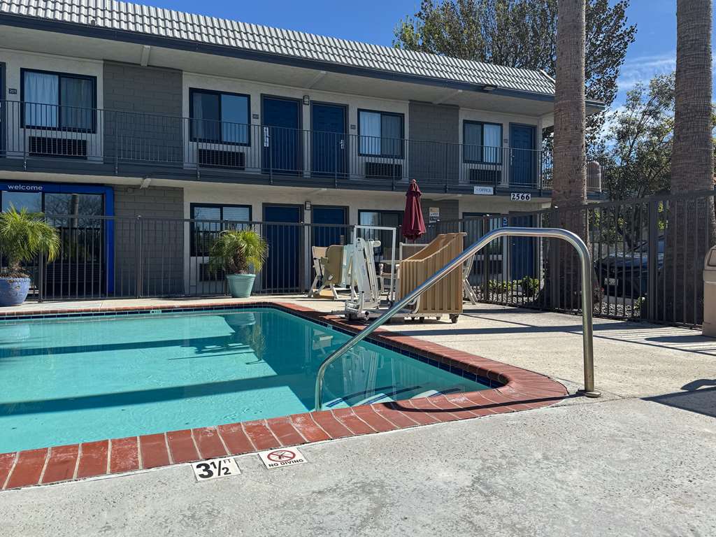 Motel 6 Simi Valley CA - photo 5