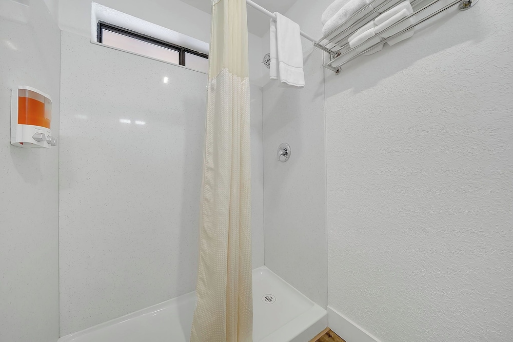 Amador Hotel - photo 25
