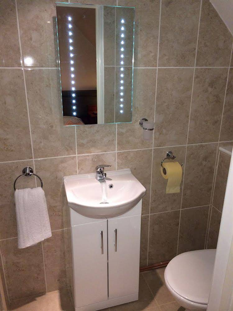 Osborne Hotel in London, United Kingdom