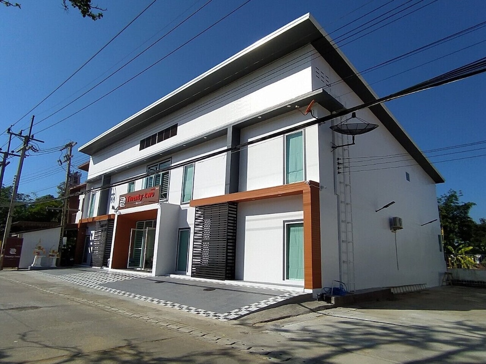 22 Twenty Two Hotel ทะเวนตี้ ทู โฮเทล in Mae Sai, Thailand