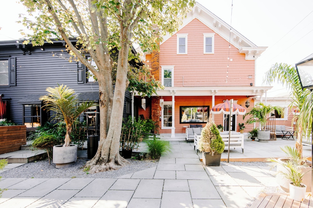 American Beech Hotel — Greenport