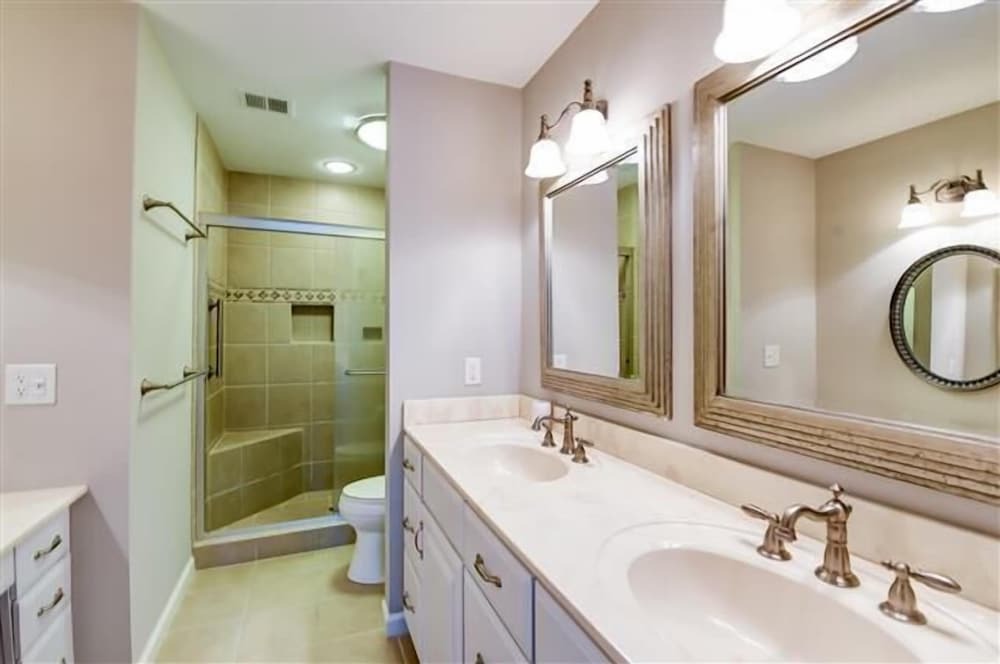 213 Twin Oaks at The Sea Pines Resort - photo 7