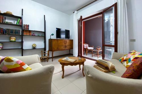Casa Magnanina Sarda — 4-Star Luxury Hotel in Oristano, Italy