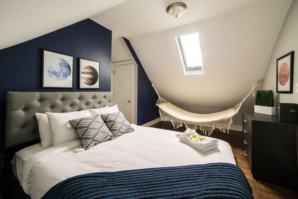 Stunning 3BR in Lake View by Sonder - photo 5