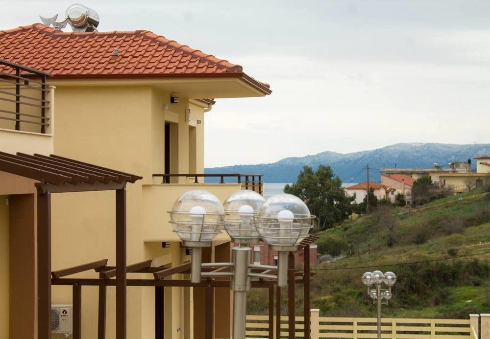 Ianthi Maisonettes — hotel in Nea Roda