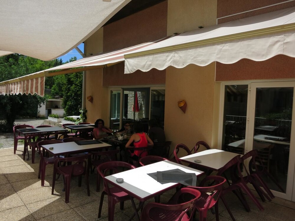 Hotel le Pidanoux - last minute hotel in Cannes