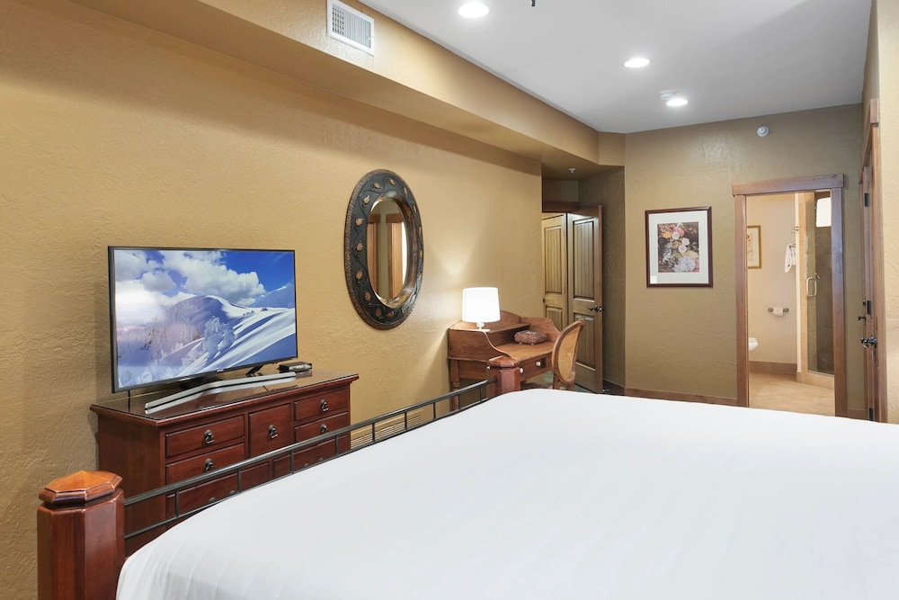 Powder Run 2 Bedroom Condo By All Seasons Resort Lodging - photo 3