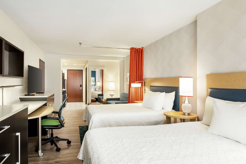 Home2 Suites by Hilton NY Long Island City Manhattan View - photo 18