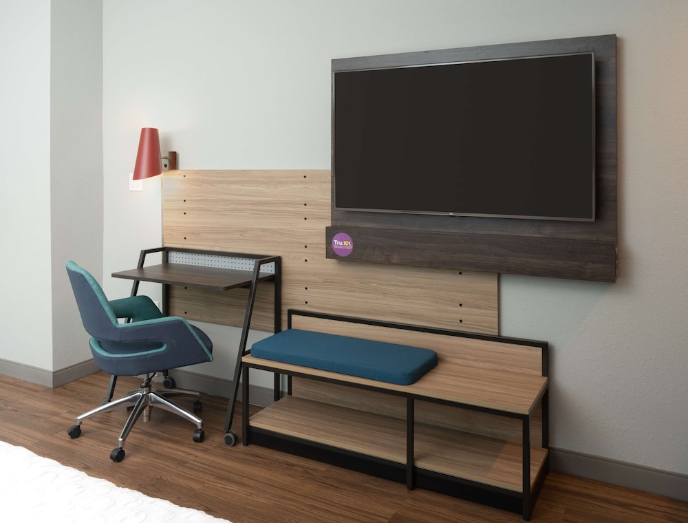 Tru by Hilton Fort Lauderdale Downtown - photo 18