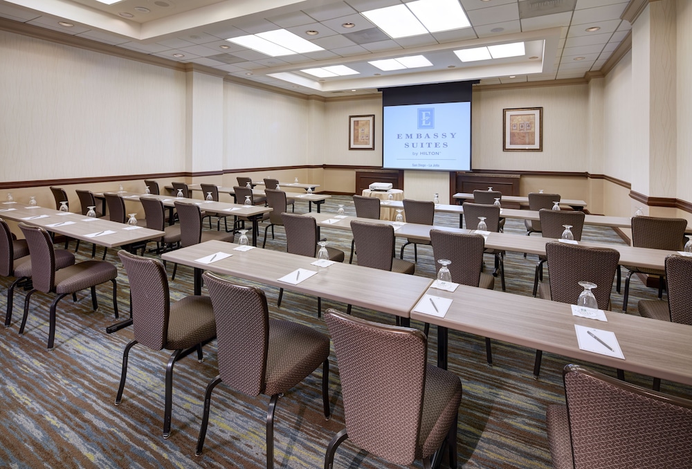 Embassy Suites by Hilton San Diego La Jolla - photo 47