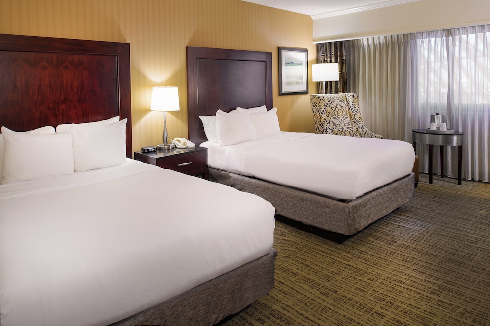 Crowne Plaza St. Louis Airport by IHG - photo 109