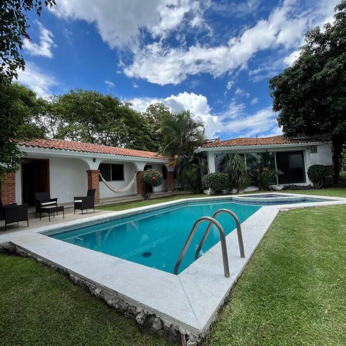 Hermoso Oasis con en Lomas de Cocoyoc in Unknown City, Mexico