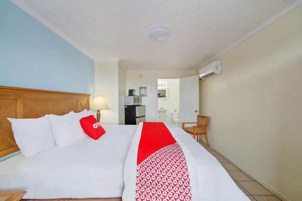 OYO Hotel Rockport Bay View - photo 7