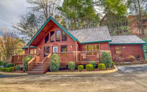 Long Overdue - carbon neutral hotel in Pigeon Forge