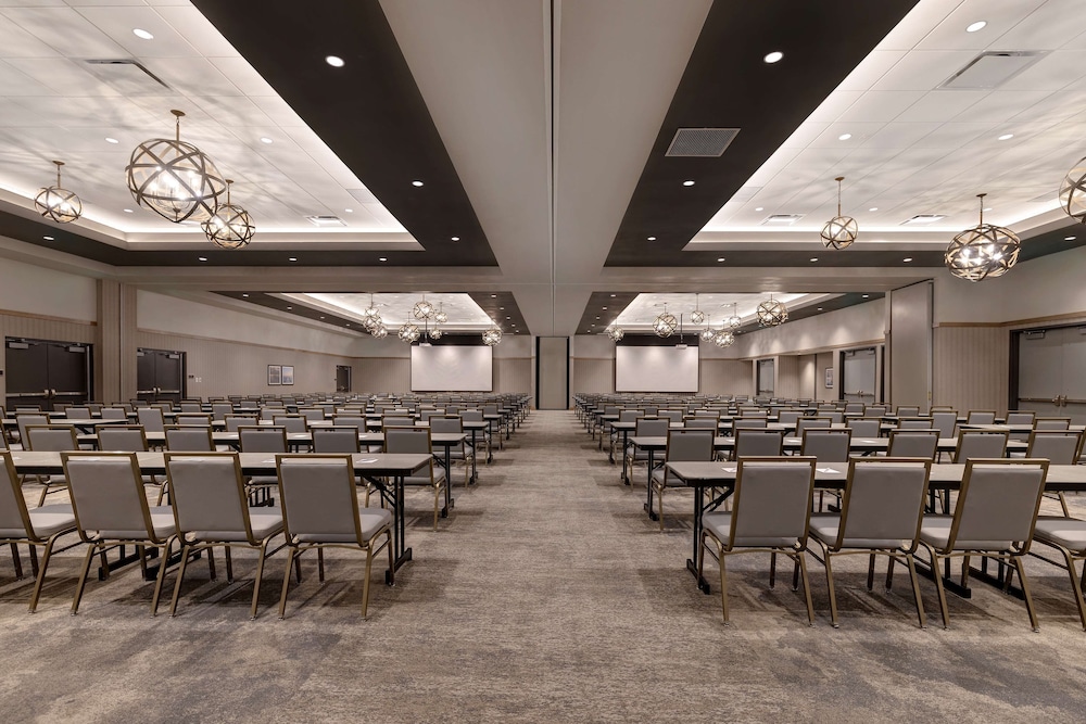 Homewood Suites by Hilton Oak Creek Milwaukee - photo 44