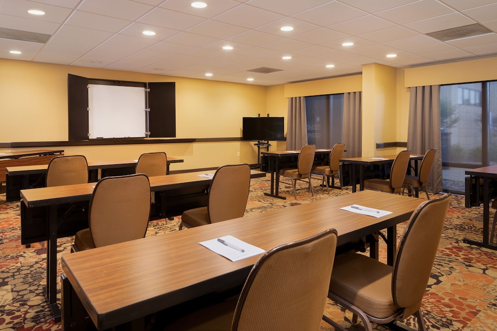 Hampton Inn Charleston Southridge - photo 44