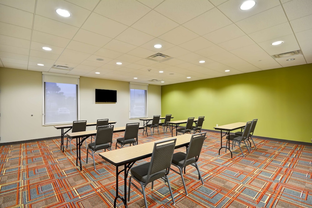 Home2 Suites by Hilton Decatur Ingalls Harbor - photo 35