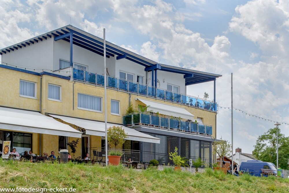 Hotel Rheingold - carbon neutral hotel in Gernsheim