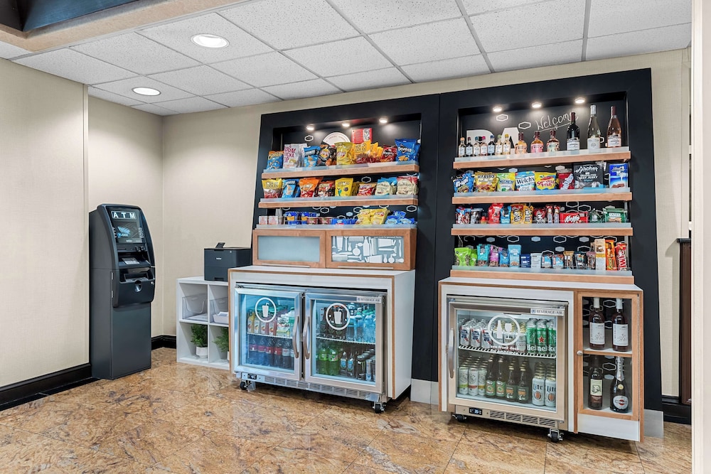 Hampton Inn Stroudsburg Poconos - photo 26