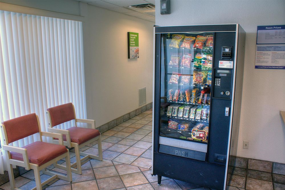 Motel 6 El Paso Central - photo 25