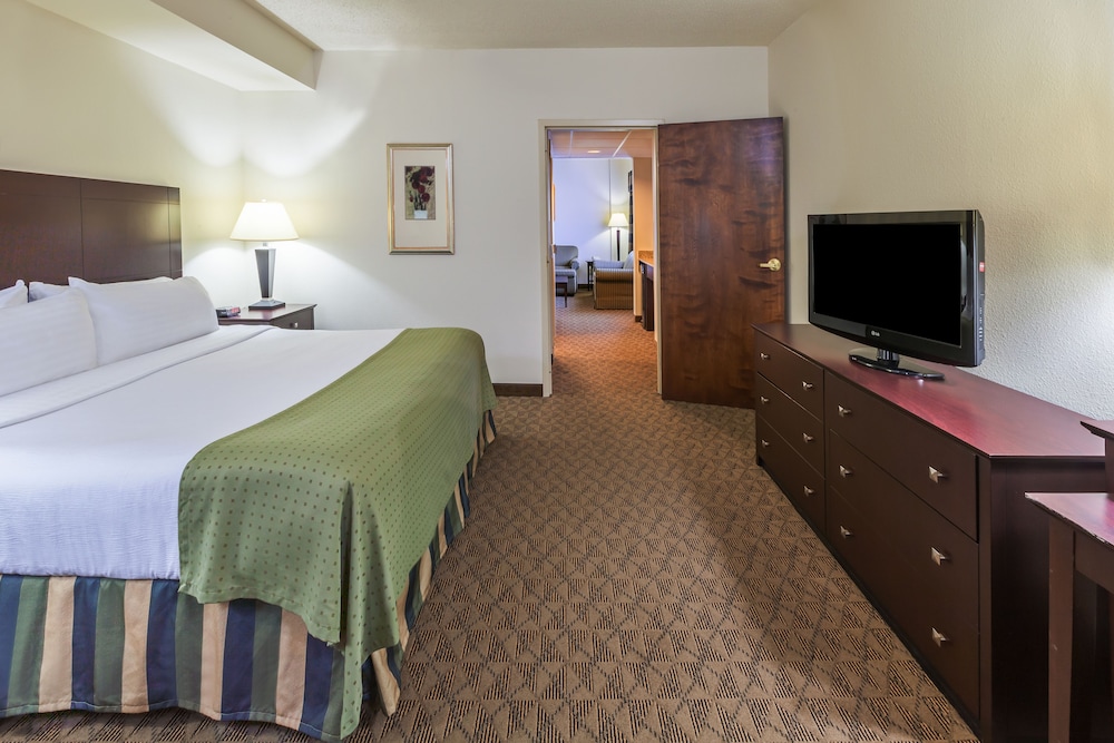 Holiday Inn Springdale Fayetteville Area by IHG - photo 24