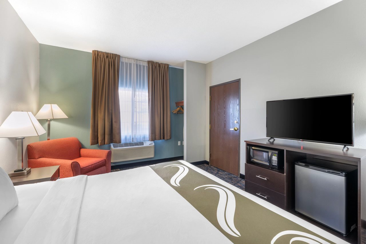 Quality Inn & Suites Lincoln North - photo 26