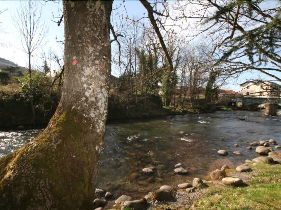 Ho Tel De La Paix in Bagneres-De-Bigorre, France
