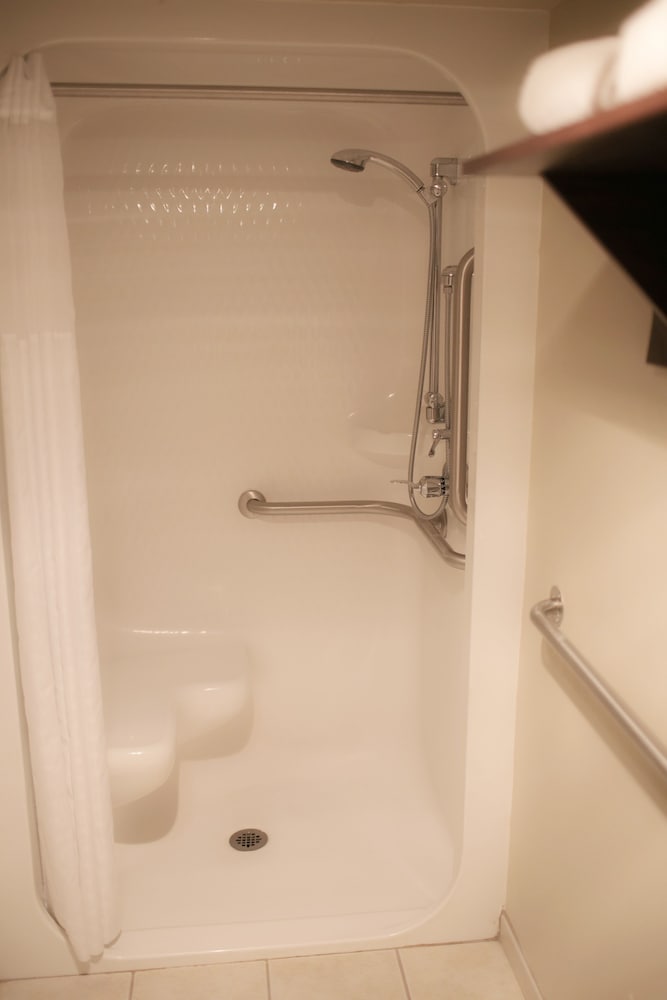 Seaport Inn and Suites - photo 19