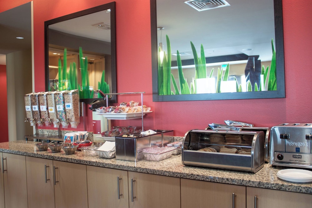 Towneplace Suites Beaumont Port Arthur - photo 18