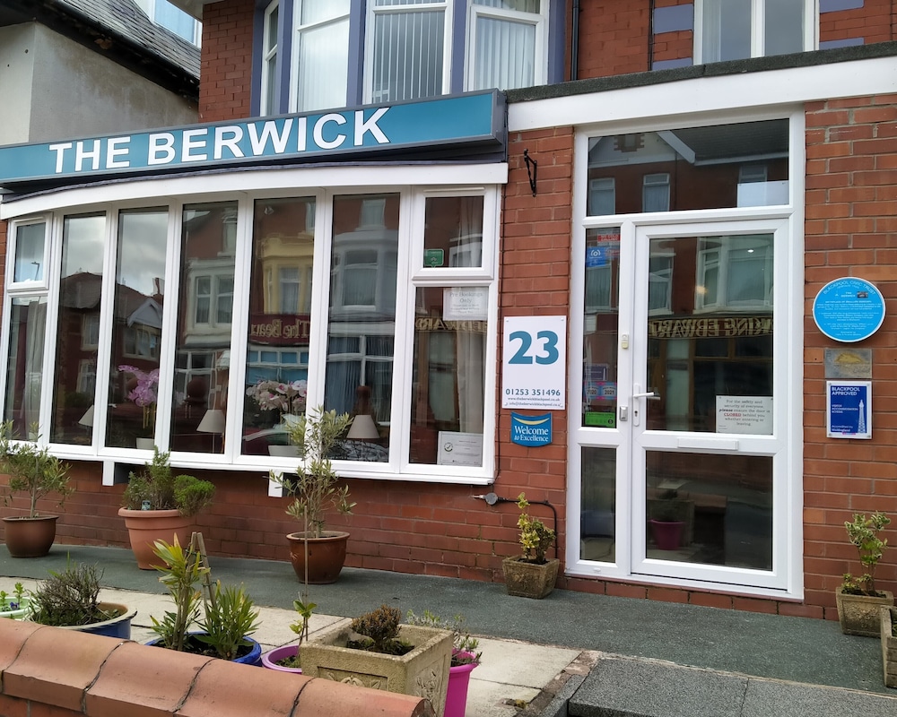 The Berwick Over 40's Only - last minute hotel in Blackpool