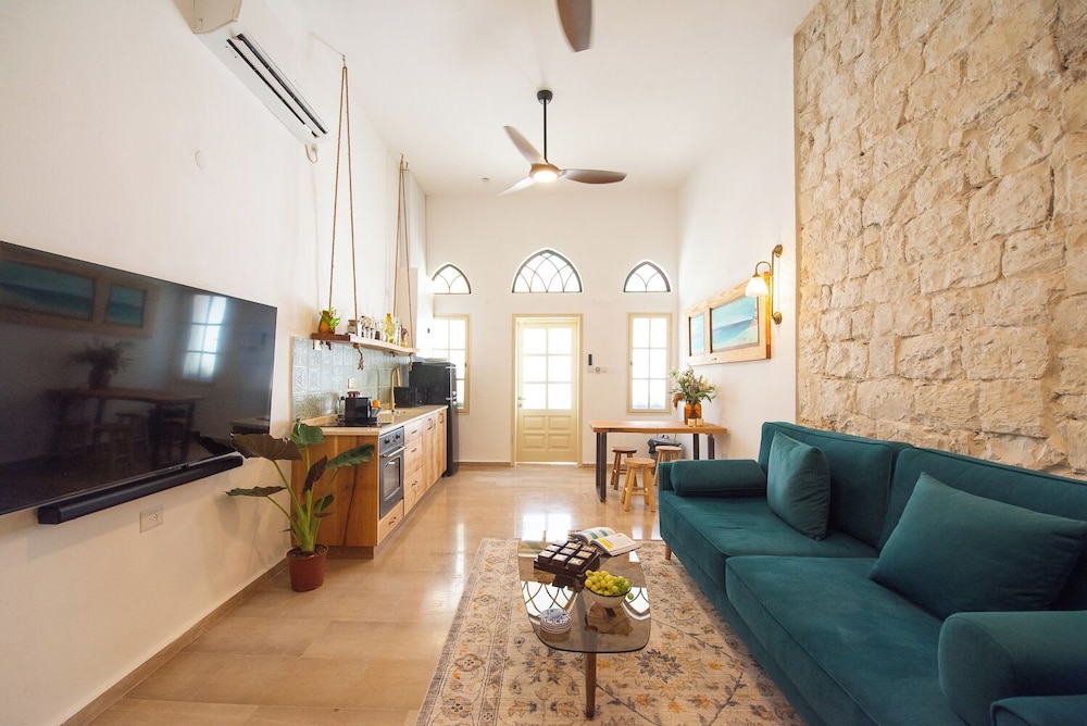 Port City Haifa Urban Oasis — 4-Star Luxury Hotel in Haifa, Israel