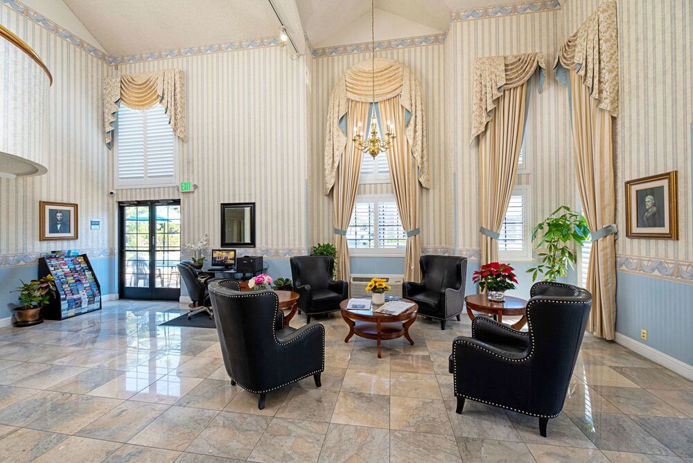 Clarion Inn Silicon Valley - photo 9
