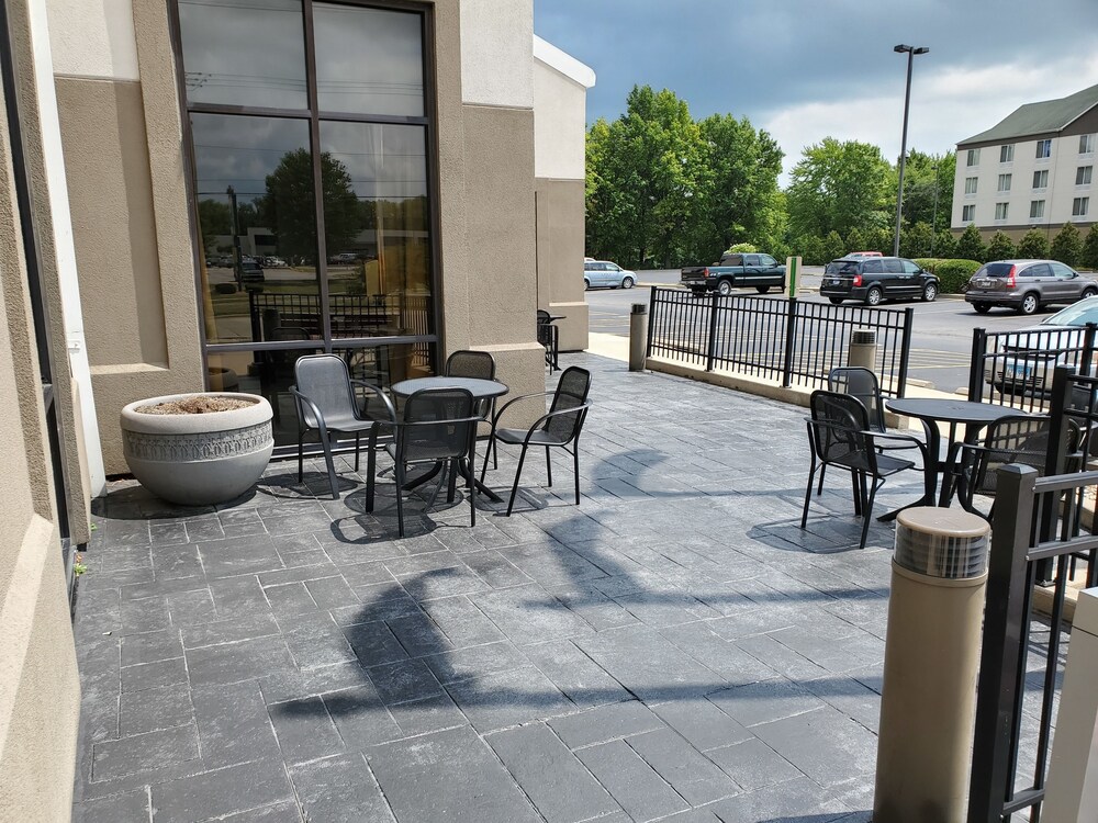 Holiday Inn Express Springfield by IHG - photo 44