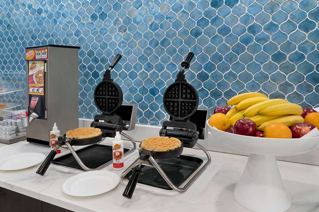 La Quinta Inn by Wyndham Columbus Dublin - photo 8