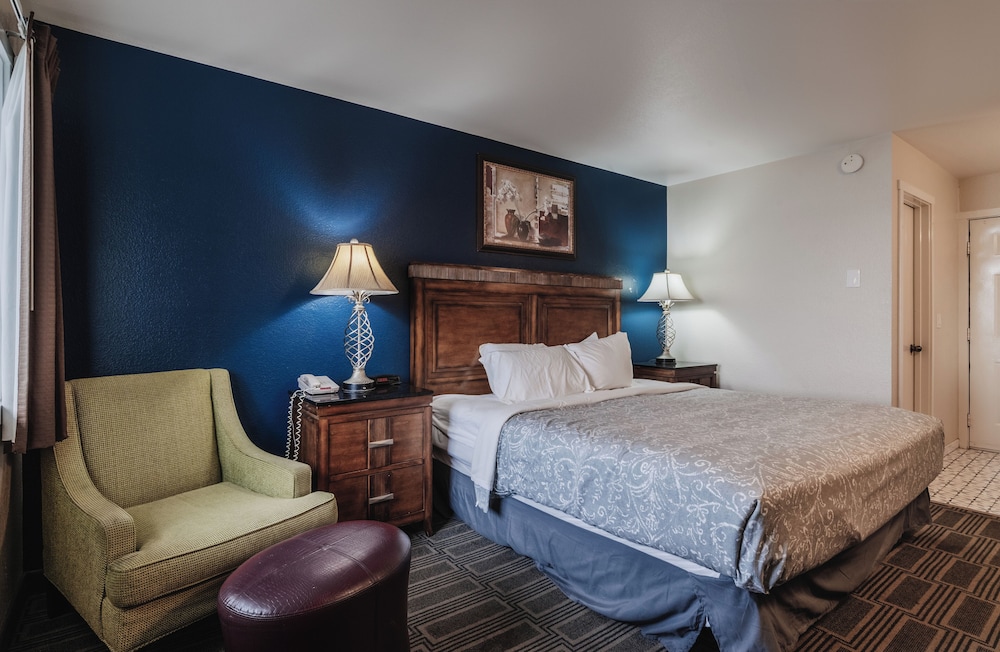 Water Front Inn - photo 18