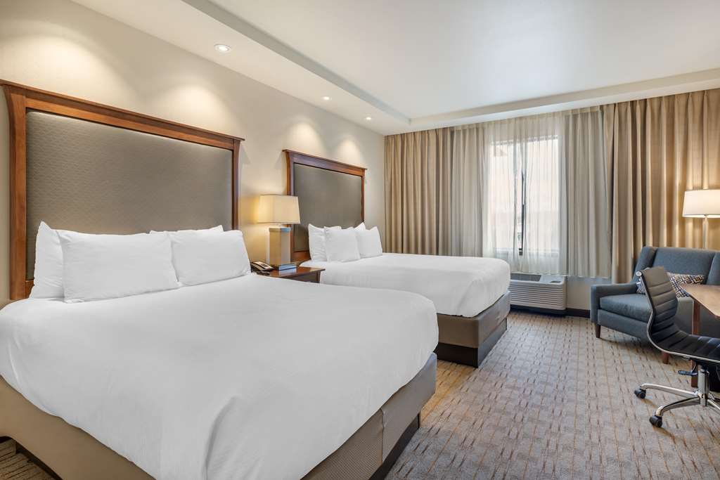 Best Western Premier Boulder Falls Inn - photo 25