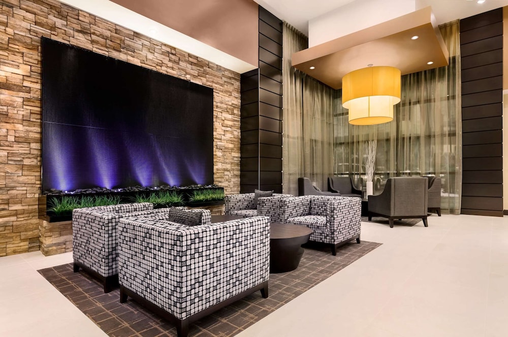 Embassy Suites by Hilton Salt Lake West Valley City - photo 7