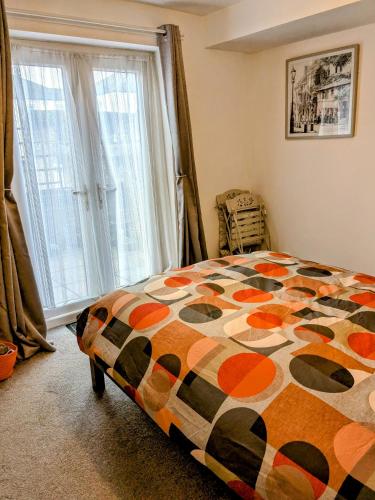 City centre apartment with south facing patio 10 minutes walk to the harbour — 4-Star Luxury Hotel in Plymouth, United Kingdom