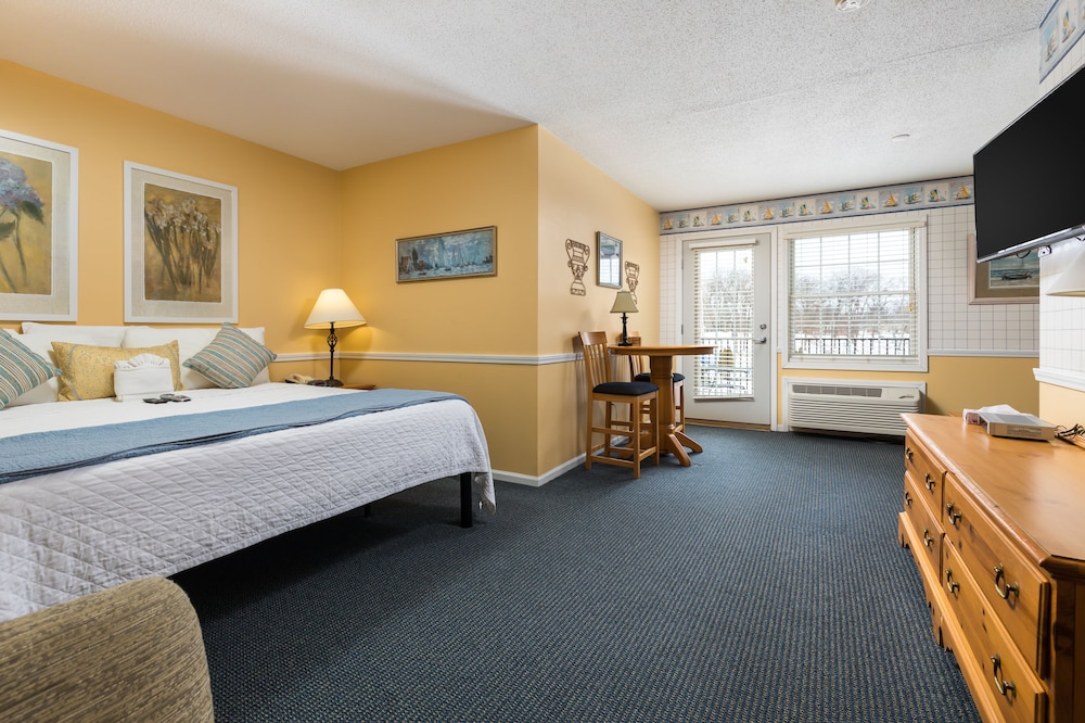 Old Harbor Inn - photo 90