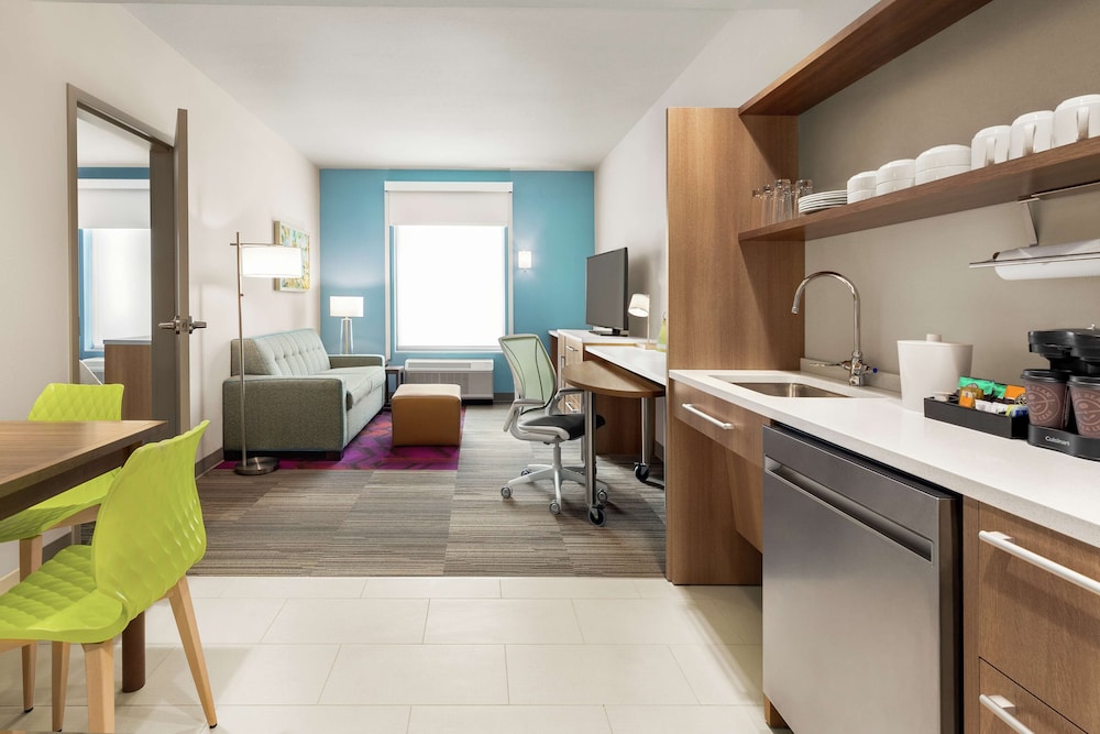 Home2 Suites by Hilton Colorado Springs South - photo 9