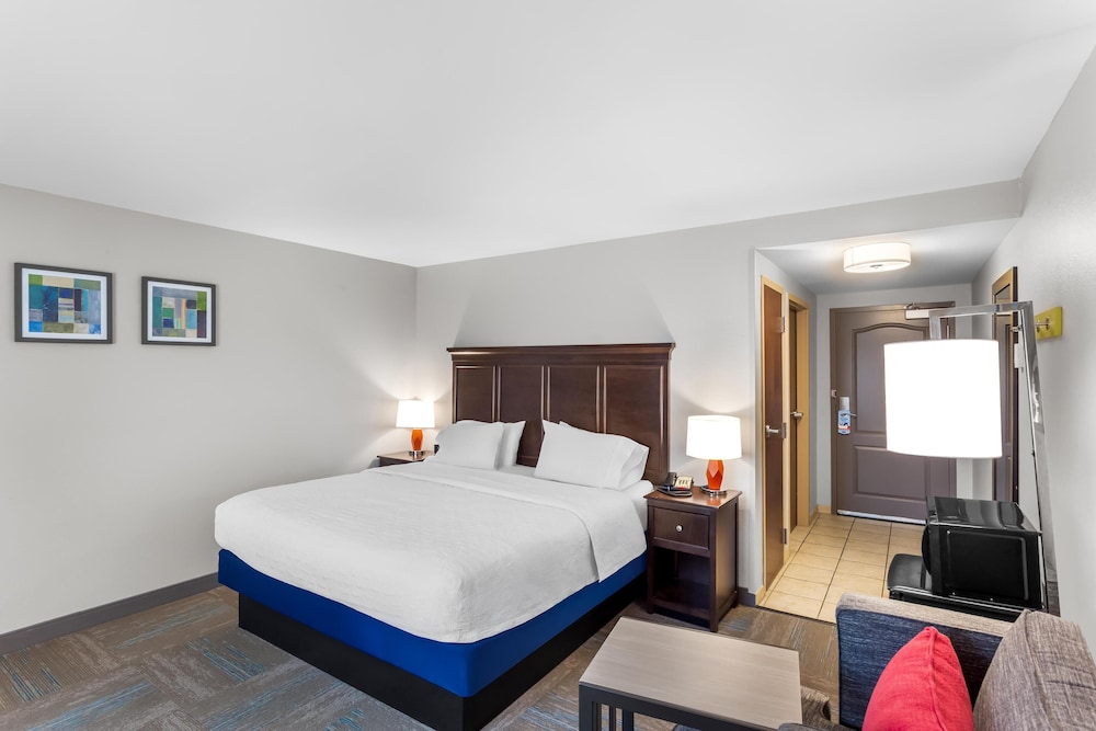 Hampton Inn Huntington University Area - photo 18
