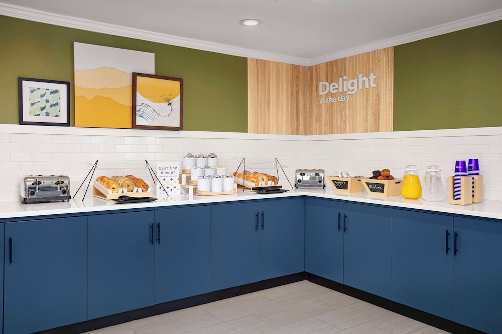 Spark by Hilton Atlanta Cumberland Ballpark - photo 20
