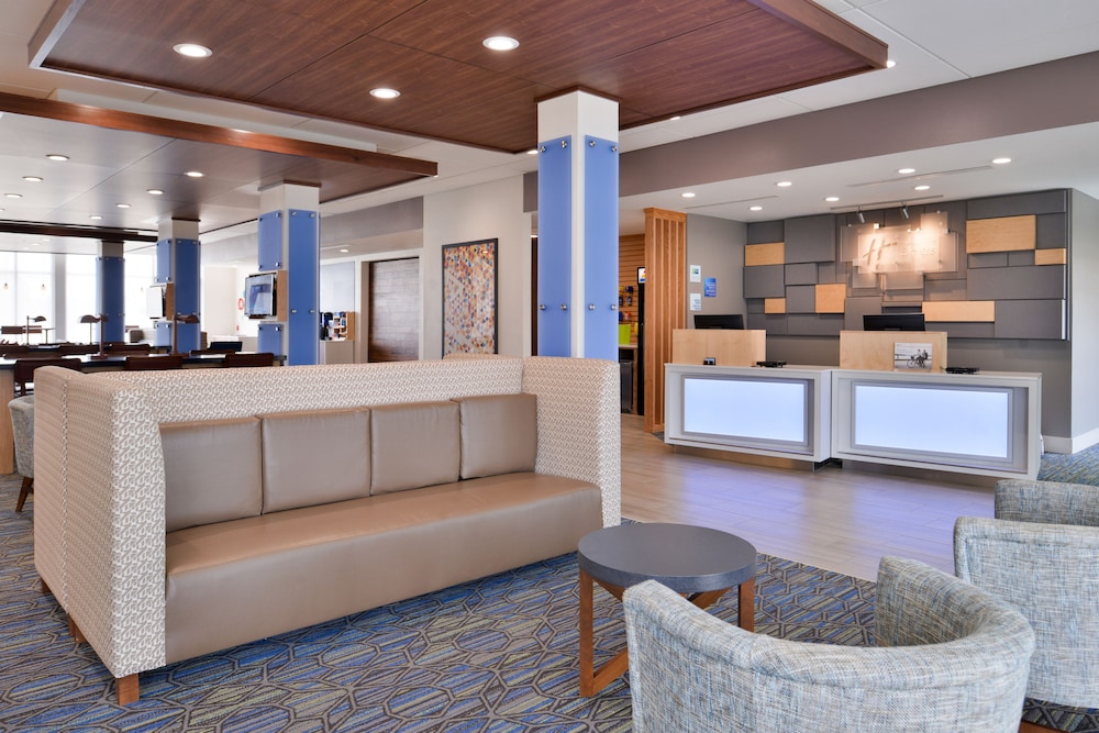 Holiday Inn Express Early by IHG - photo 48