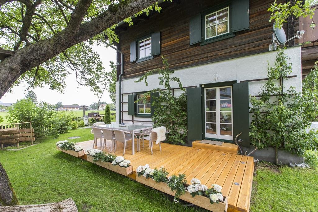 Foresthouse Holidaysun — 4-Star Luxury Hotel in Golling An Der Salzach, Austria